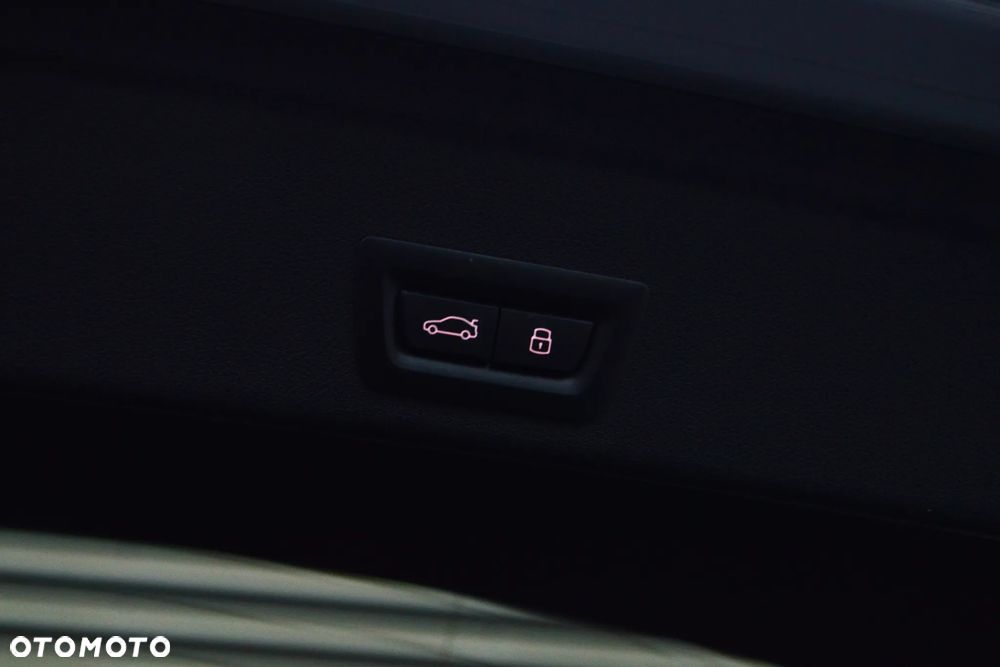 BMW X6 xDrive40d - 35