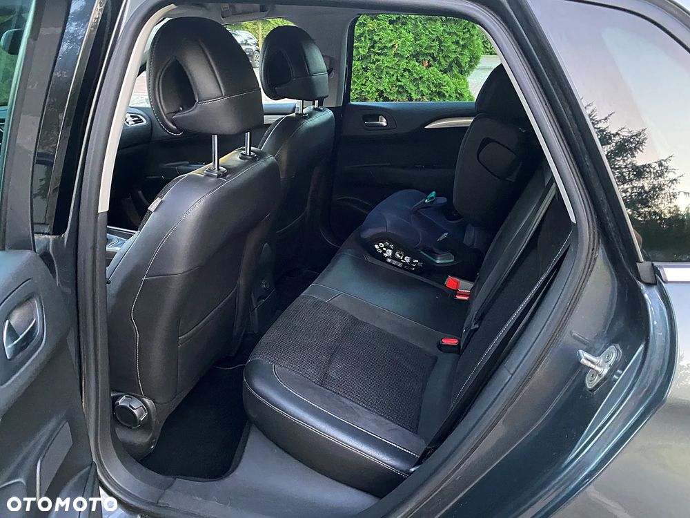 Citroën C4 1.6 HDi Exclusive - 11