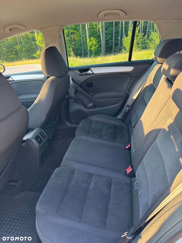 Volkswagen Golf 2.0 TDI Highline - 12