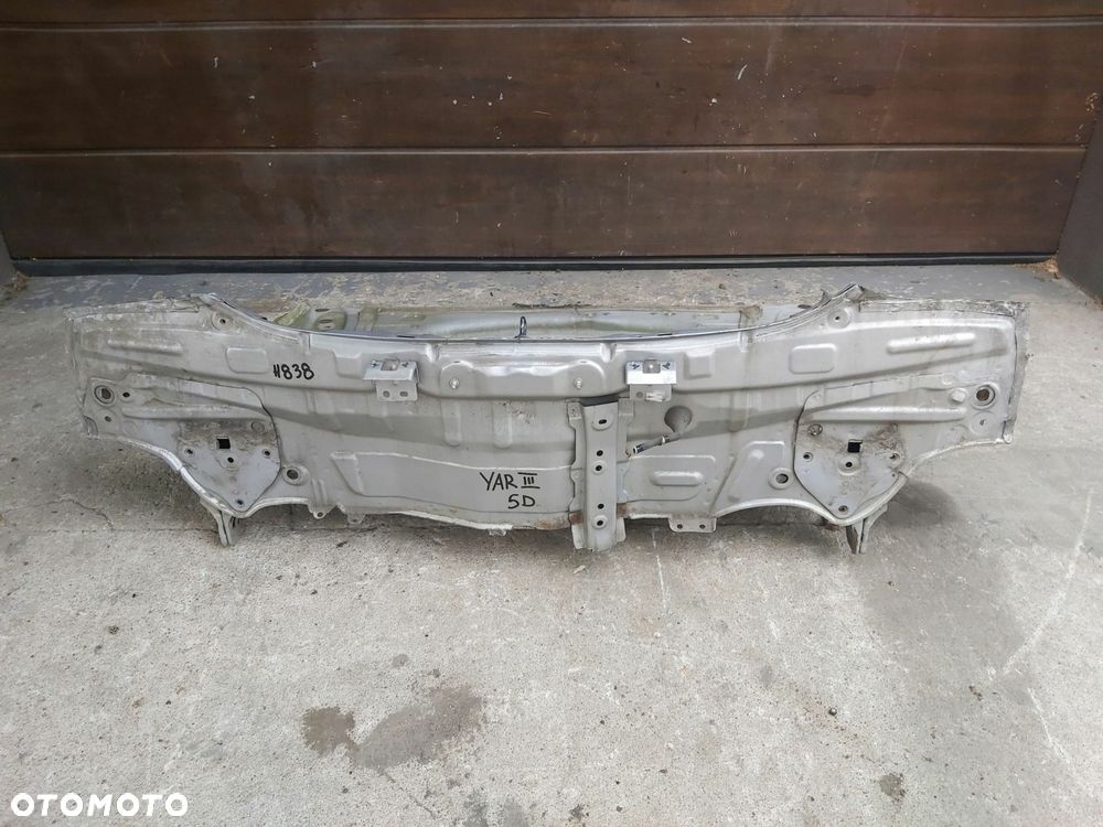 Toyota Yaris III 11 - 17r pas tylny podłoga wanna tył - 3