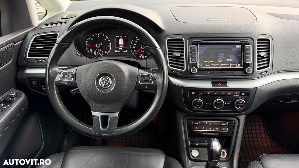 Volkswagen Sharan 2.0 TDI DSG Highline Black Style - 28