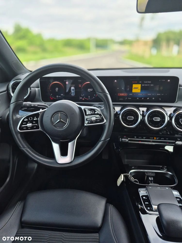 Mercedes-Benz Klasa A 180 d 7G-DCT Edition 2020 - 31