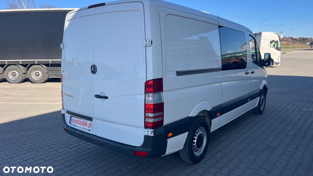 Mercedes-Benz Sprinter - 5