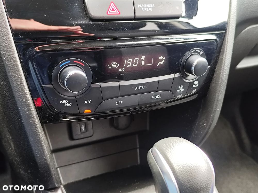 Suzuki Vitara 1.5 Strong Hybrid Premium 2WD AGS - 13