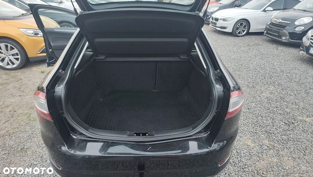 Ford Mondeo - 22