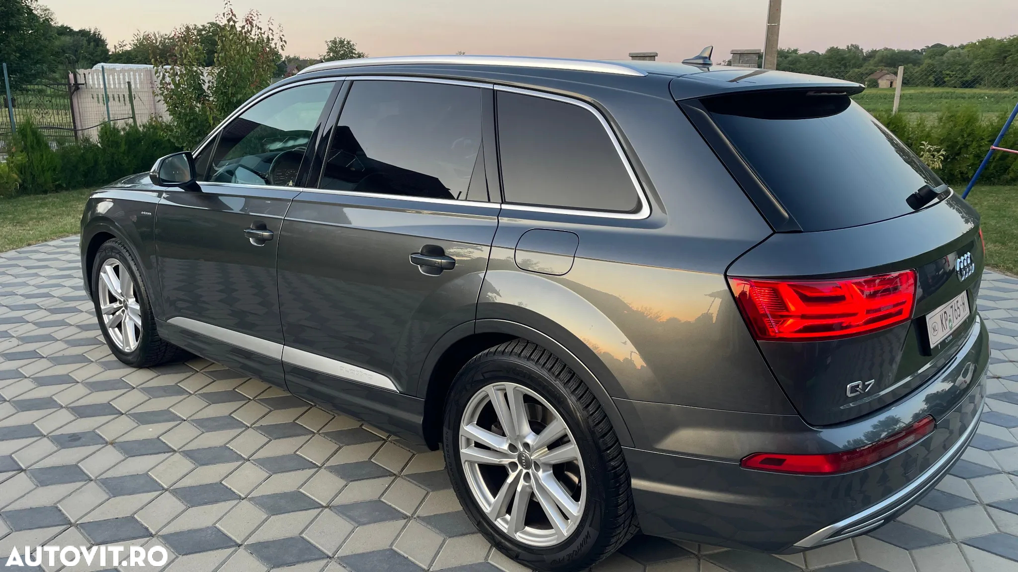 Audi Q7 - 9