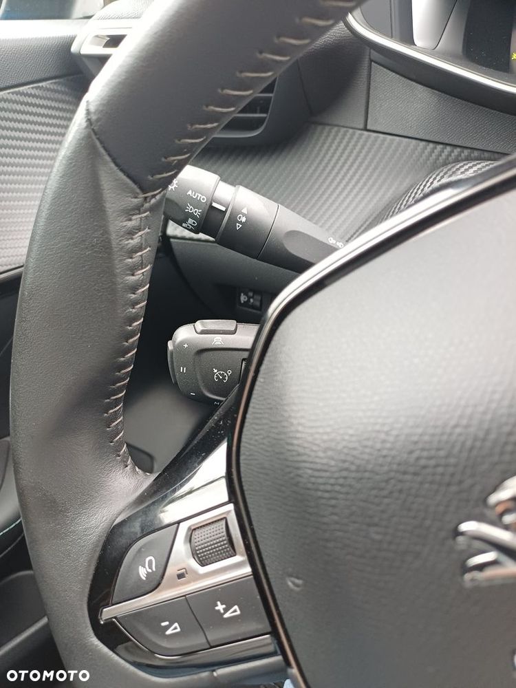 Peugeot 208 - 27