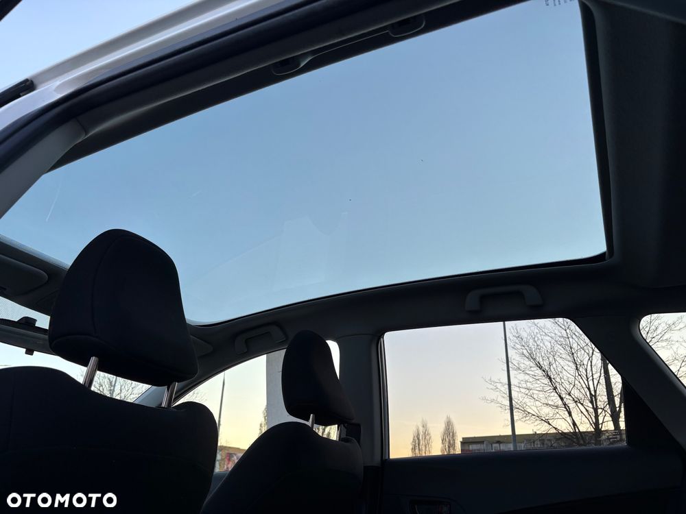 Toyota Verso S 1.33 Premium - 12