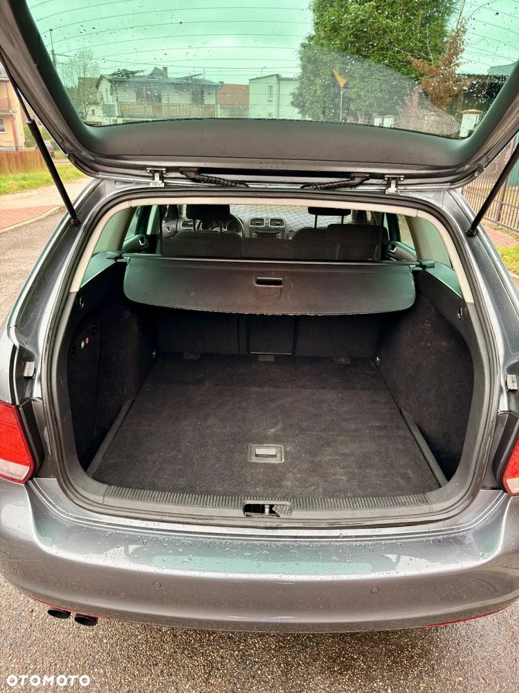 Volkswagen Golf Variant 2.0 TDI DPF Style - 10