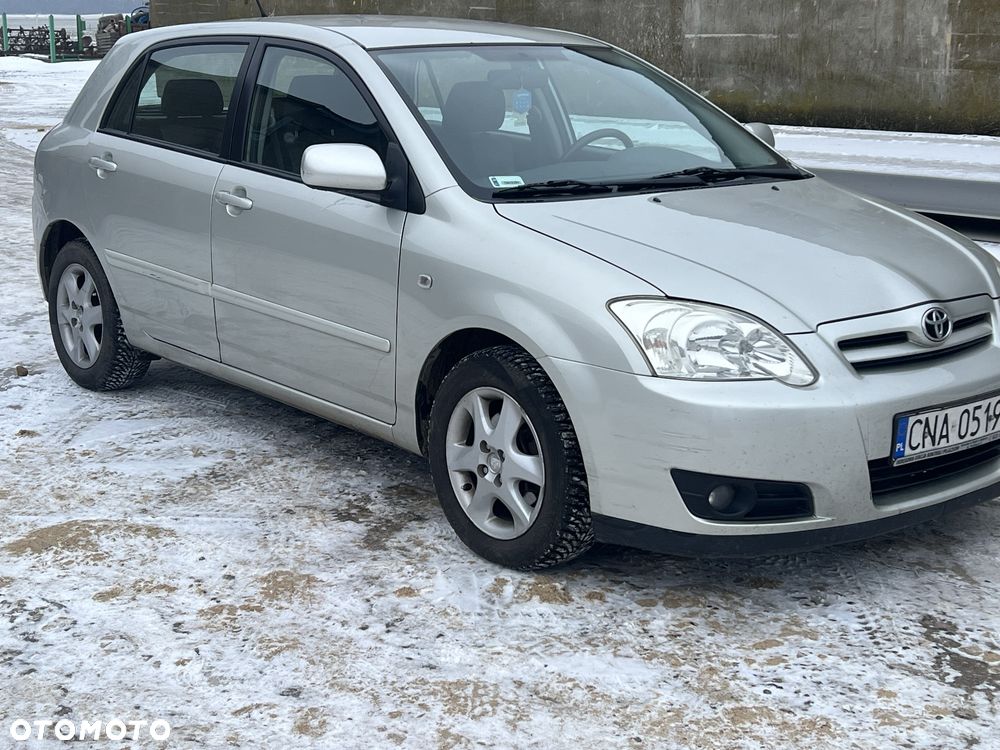 Toyota Corolla - 2