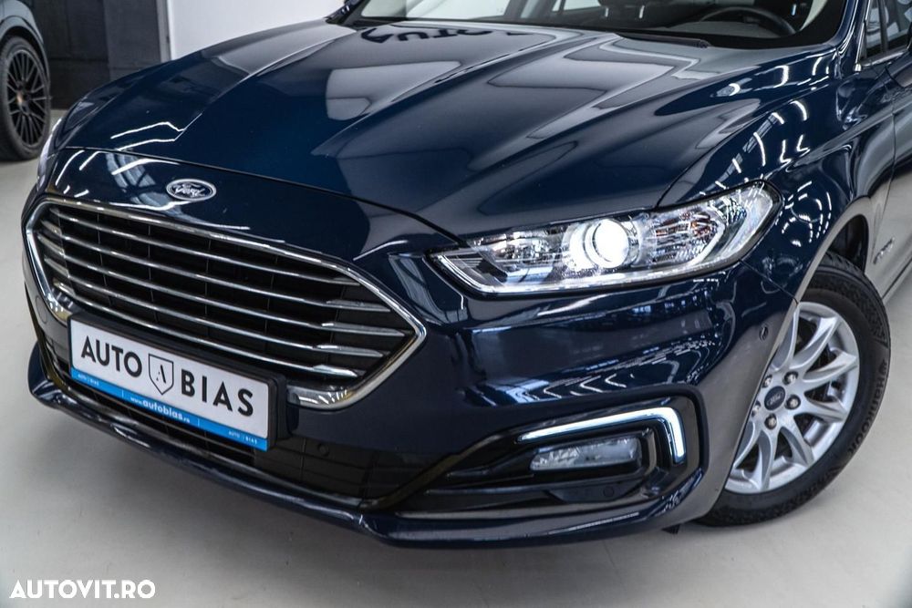 Ford Mondeo 2.0 HEV Titanium - 11