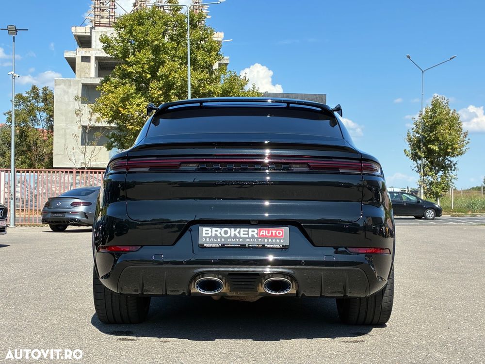 Porsche Cayenne Coupe Turbo E-Hybrid cu pachet GT - 7