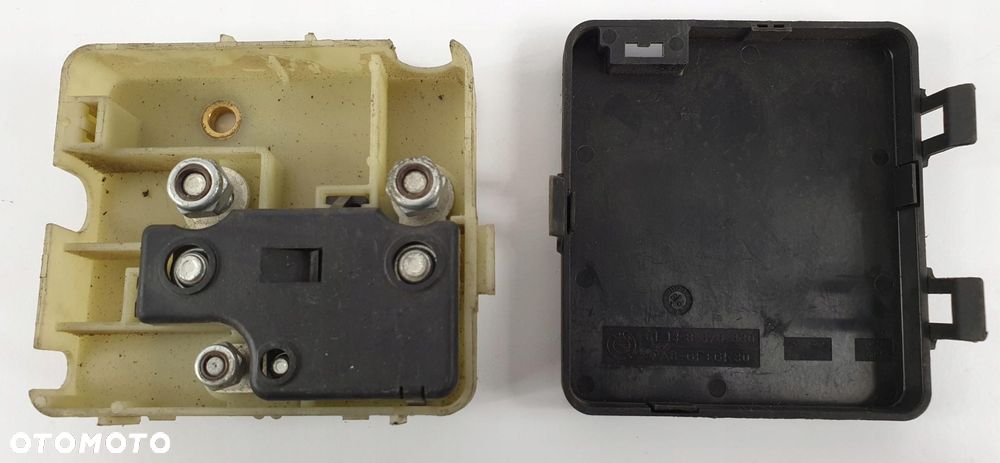 PODSTAWA KLEMY PLUSOWEJ BMW E46 8376329 - 1