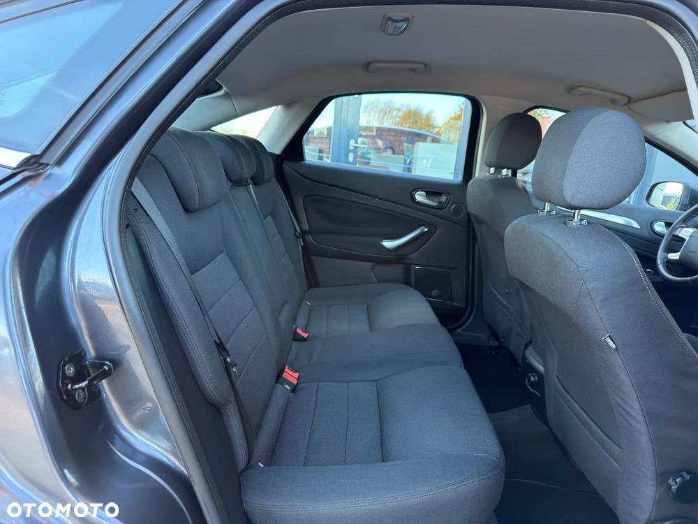 Ford Mondeo 2.0 Titanium X - 29