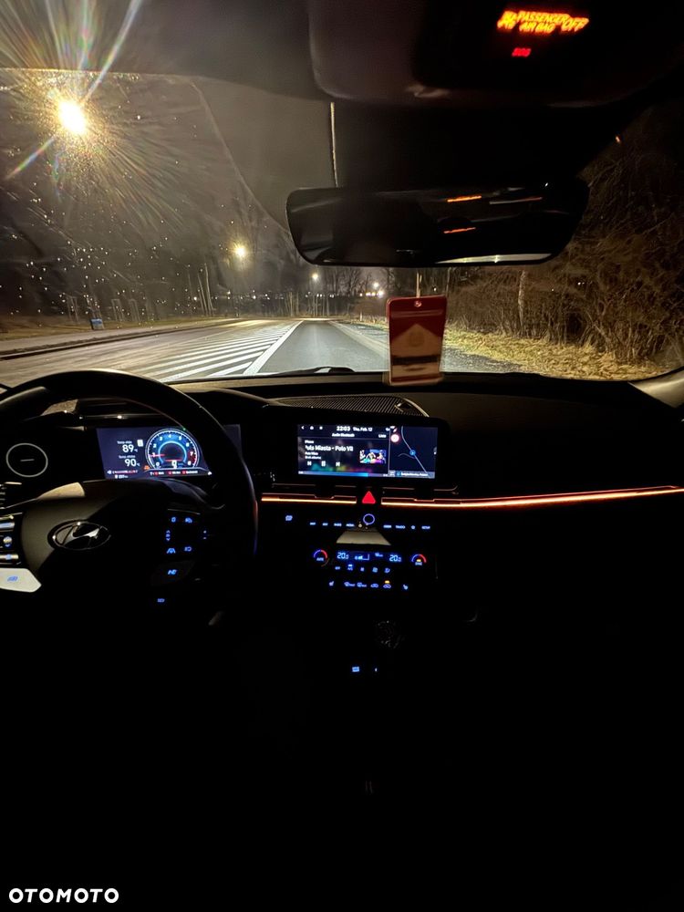 Hyundai Elantra - 9