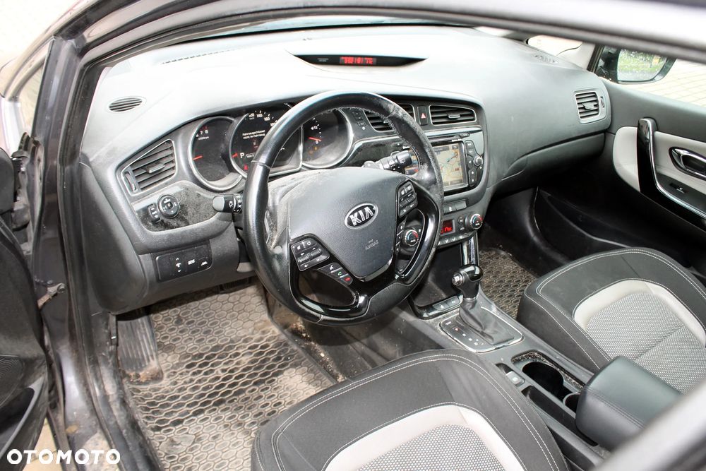 Kia Ceed 1.6 GDI DCT Platinum Edition - 10