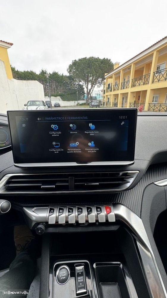 Peugeot 5008 1.2 Hybrid Allure Pack e-DCS6 - 19