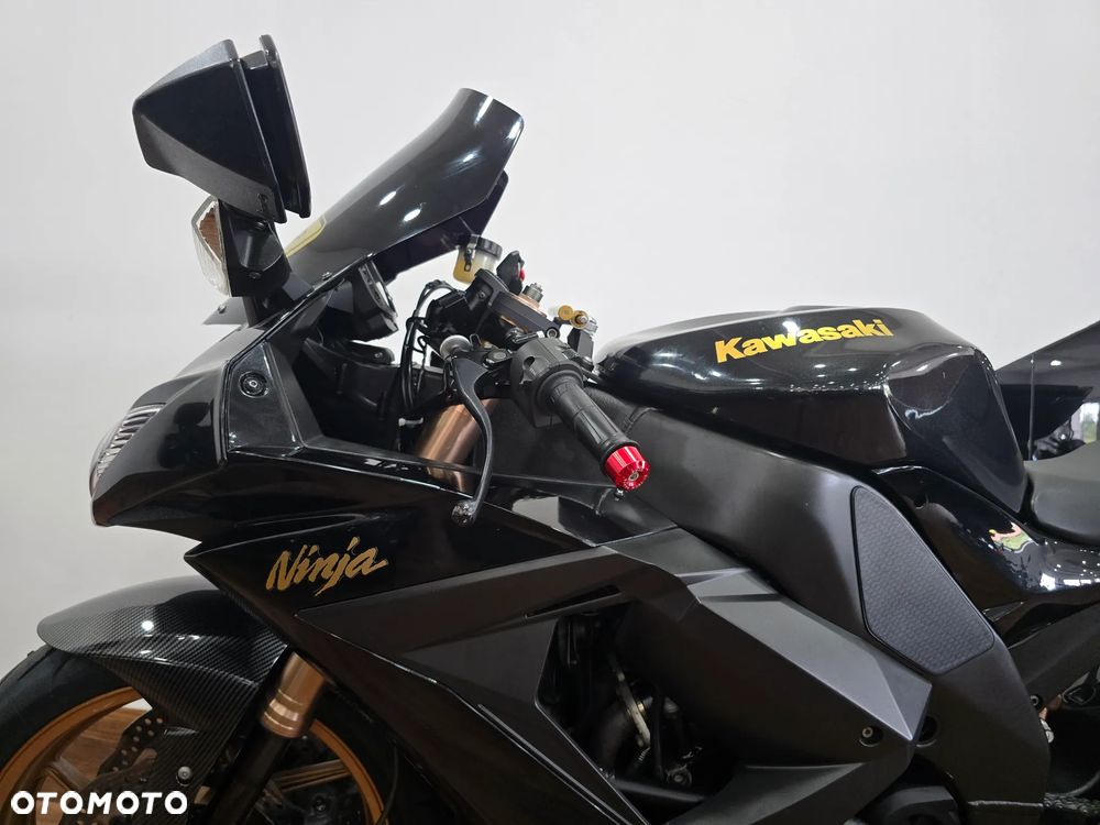 Kawasaki ZXR - 12