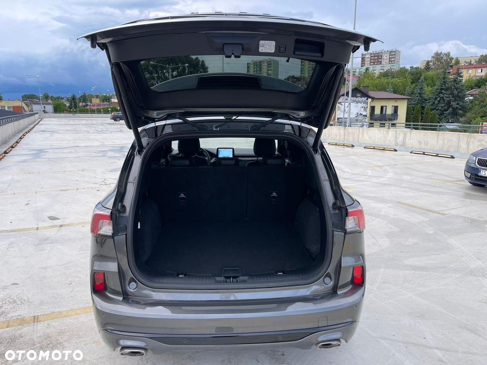 Ford Kuga 2.5P PHEV FWD ST-Line - 13