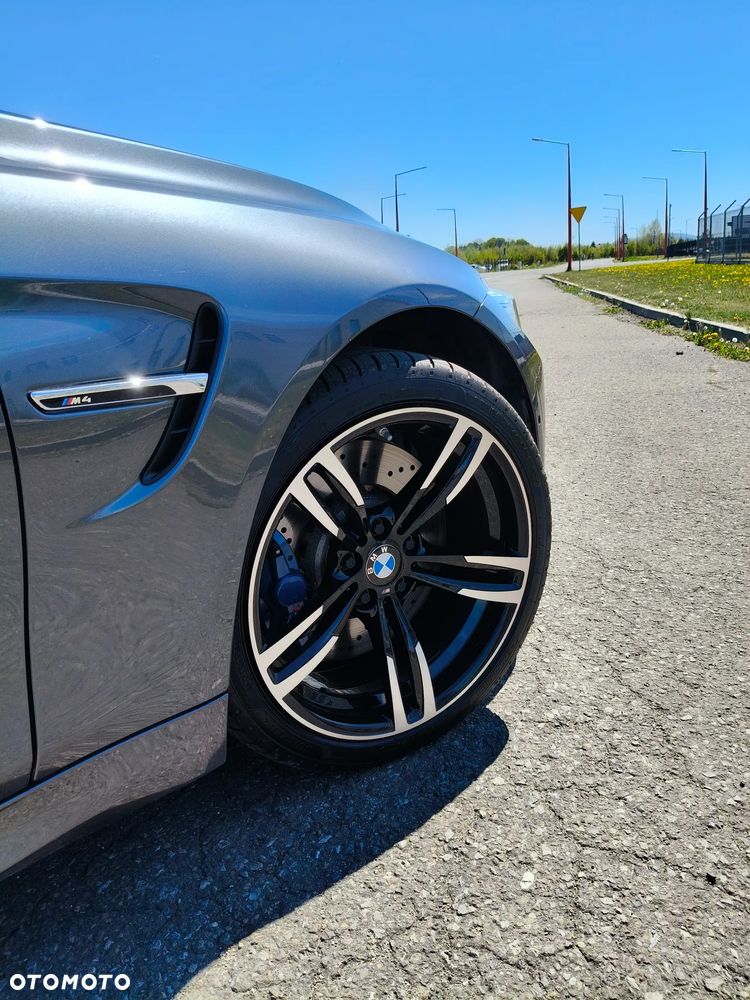 BMW M4 DKG - 7