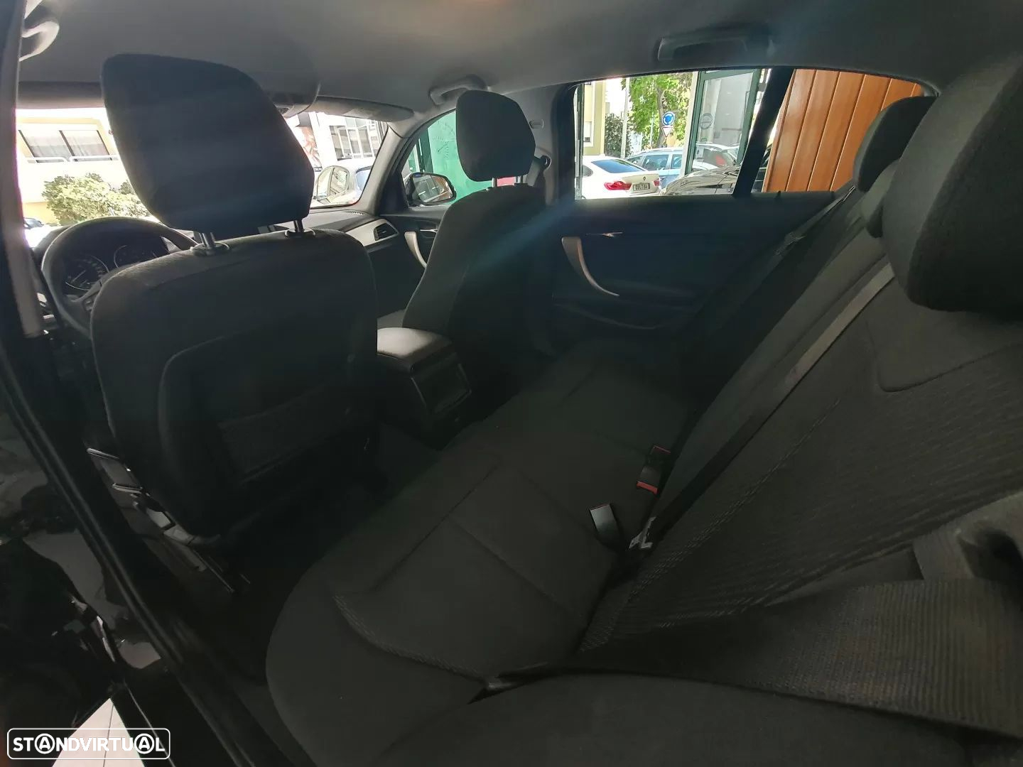 BMW 116 d EfficientDynamics - 16