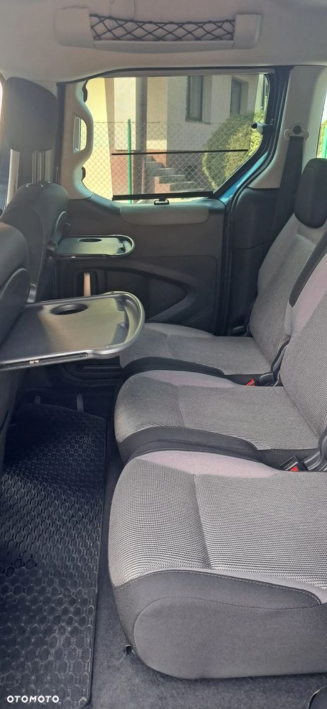 Peugeot Partner - 13