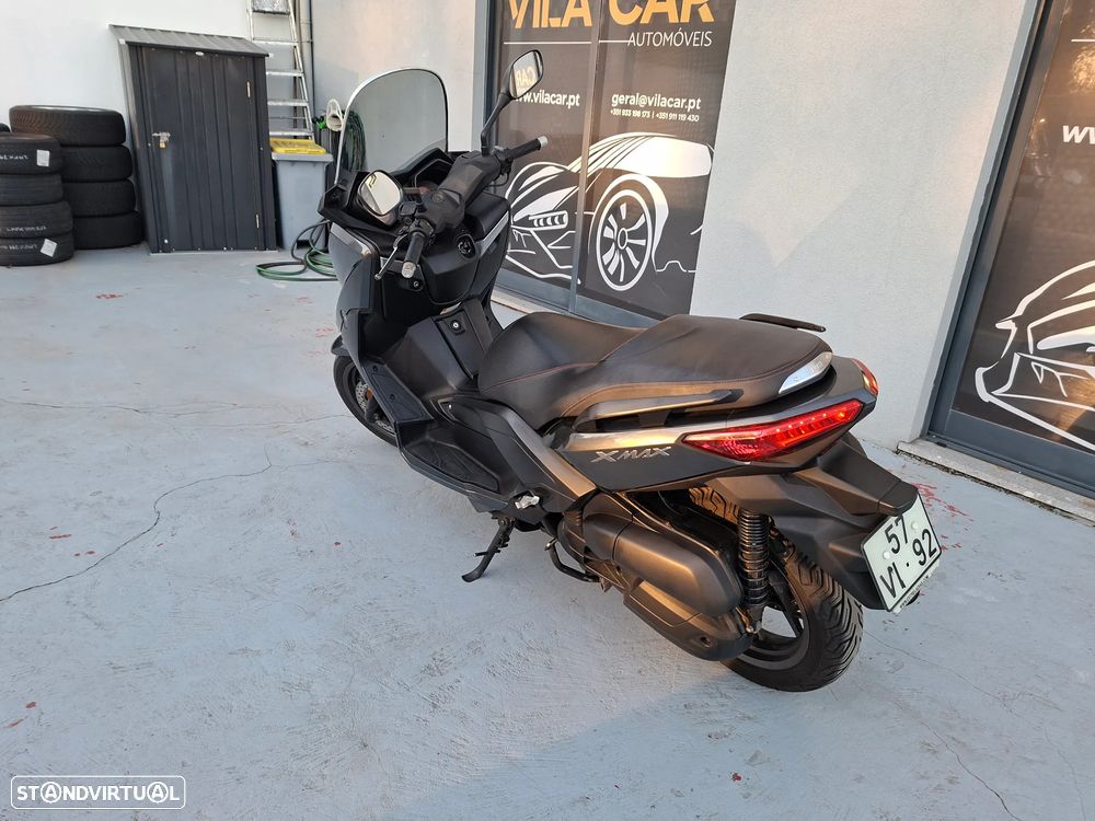 Yamaha X-Max - 3