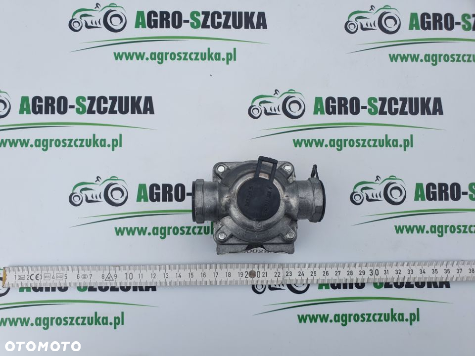 ZAWÓR PPRZYSPIESZAJĄCY ODHAMOWANIE FARMTRAC - 2