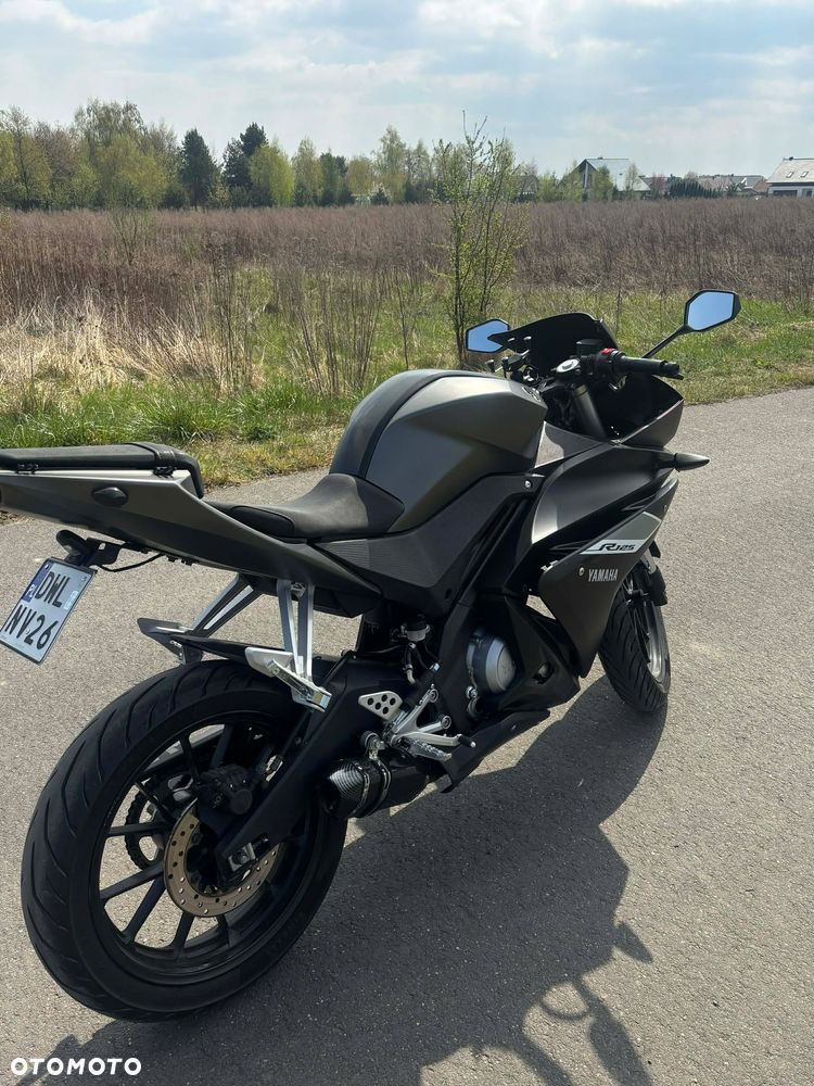 Yamaha YZF - 3