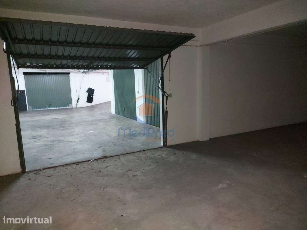Garagem de 100m2 - Montijo - Grande imagem: 2/5