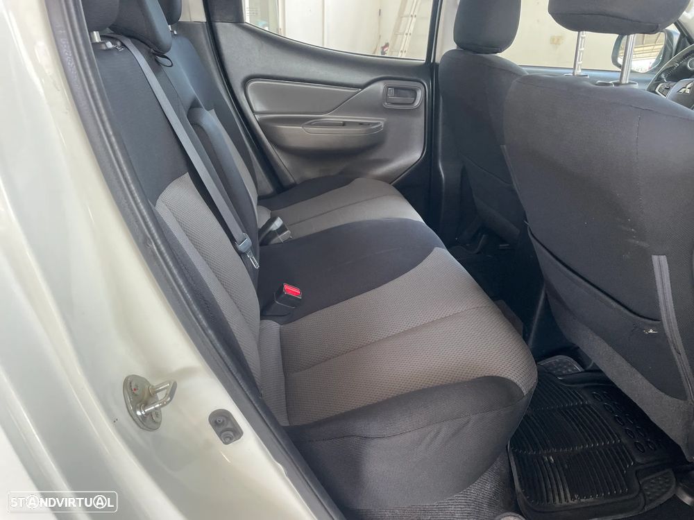 Mitsubishi L200 2.4 DI-D CD - 18