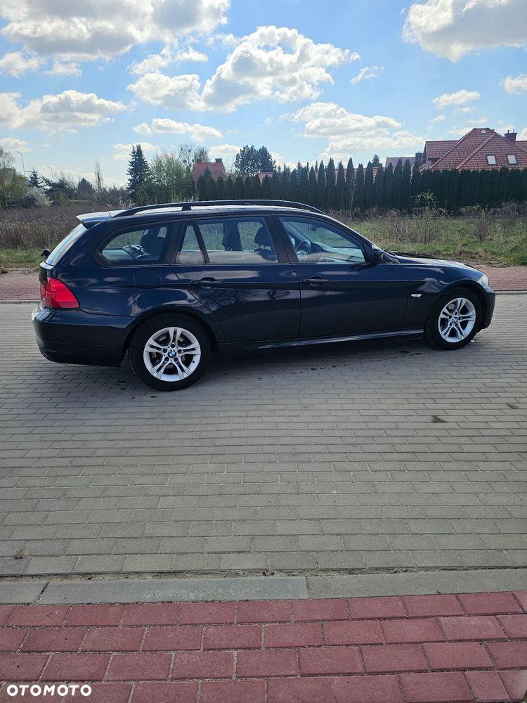 BMW Seria 3 318i Edition Exclusive - 9