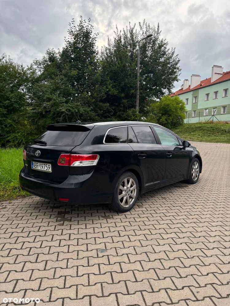 Toyota Avensis 2.0 D-4D 2010 - 2