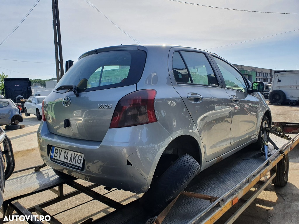 Dezmembrez Toyota Yaris motor 1.4 d-4d 66kw 90cp 1ND-TV dezmembrari cutie de viteze manuala 5+1 usa stanga dreapta - 4