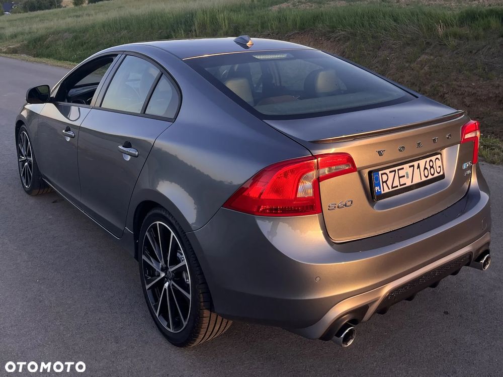 Volvo S60 - 7