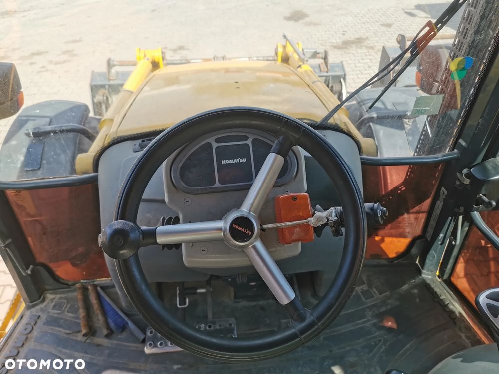 Komatsu WB 93S-5E0 - 8