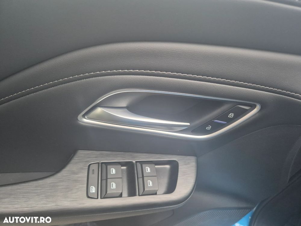 MG ZS HEV 1.5 GSI AT Exclusive - 11