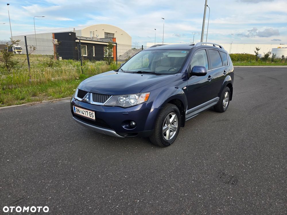 Mitsubishi Outlander 2.4 4WD CVT Intense - 1