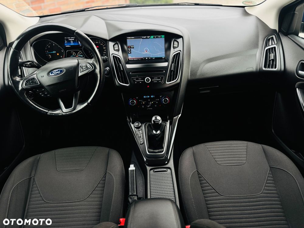 Ford Focus 2.0 TDCi Titanium ASS - 25