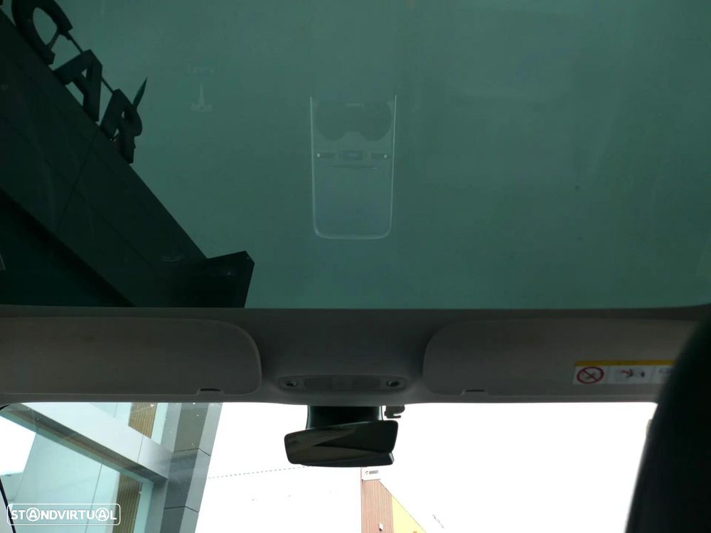 Tesla Model 3 Tração Traseira - 37