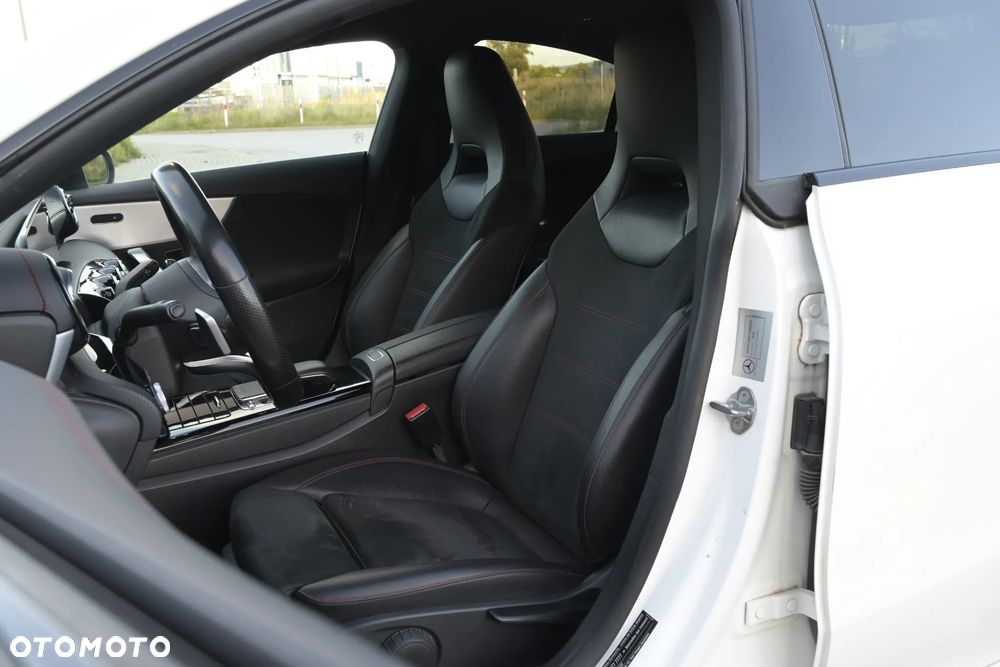 Mercedes-Benz CLA - 22