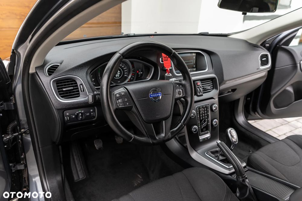 Volvo V40 D2 Kinetic - 31