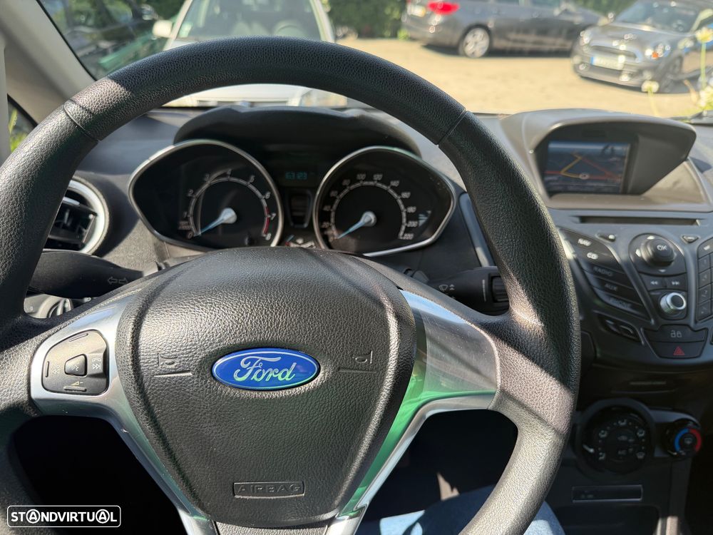Ford Fiesta 1.0 T EcoBoost Titanium - 8