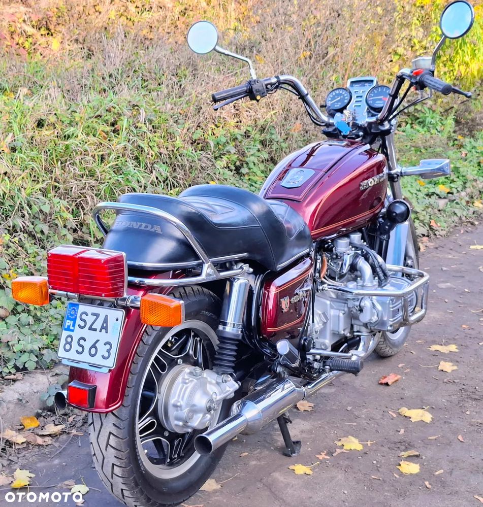 Honda GL - 8