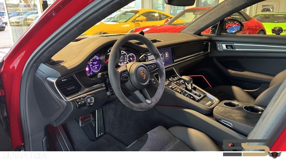 Porsche Panamera GTS - 8