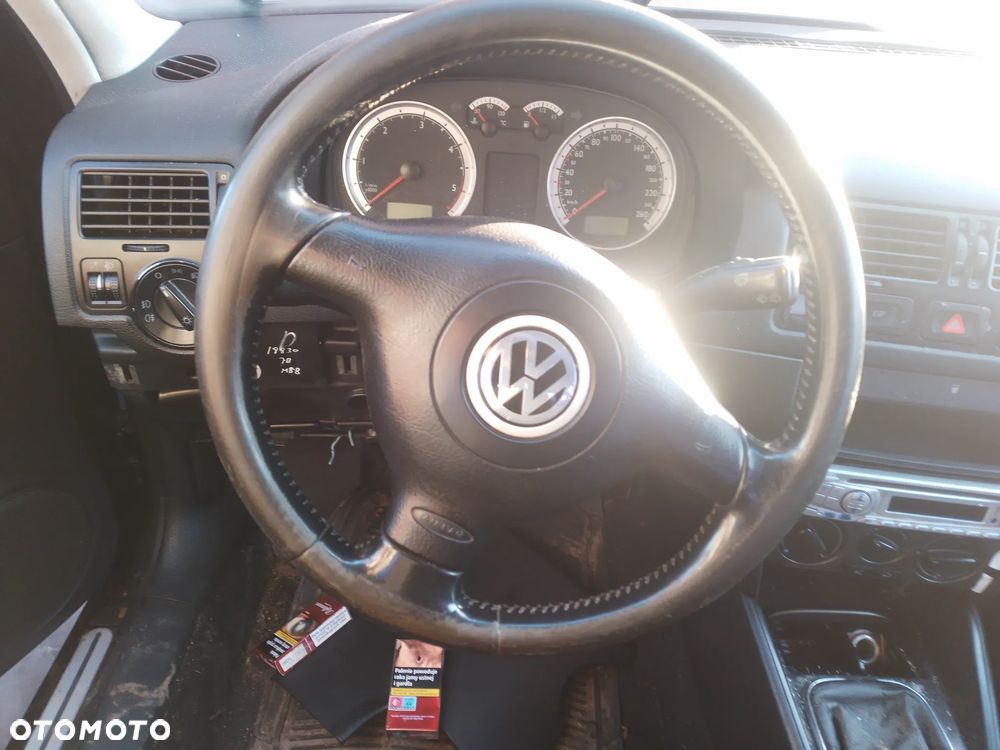 VW BORA   1.9 TDI AUY, AJM   KLAPA BAGAŻNIKA   LO41/L041 - 19