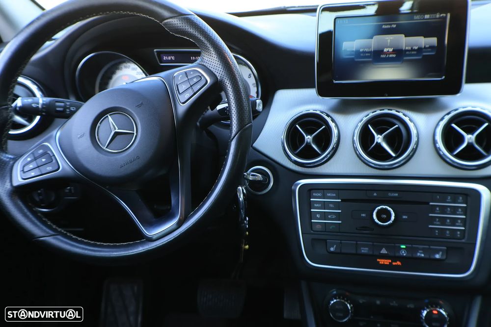 Mercedes-Benz GLA 200 - 5