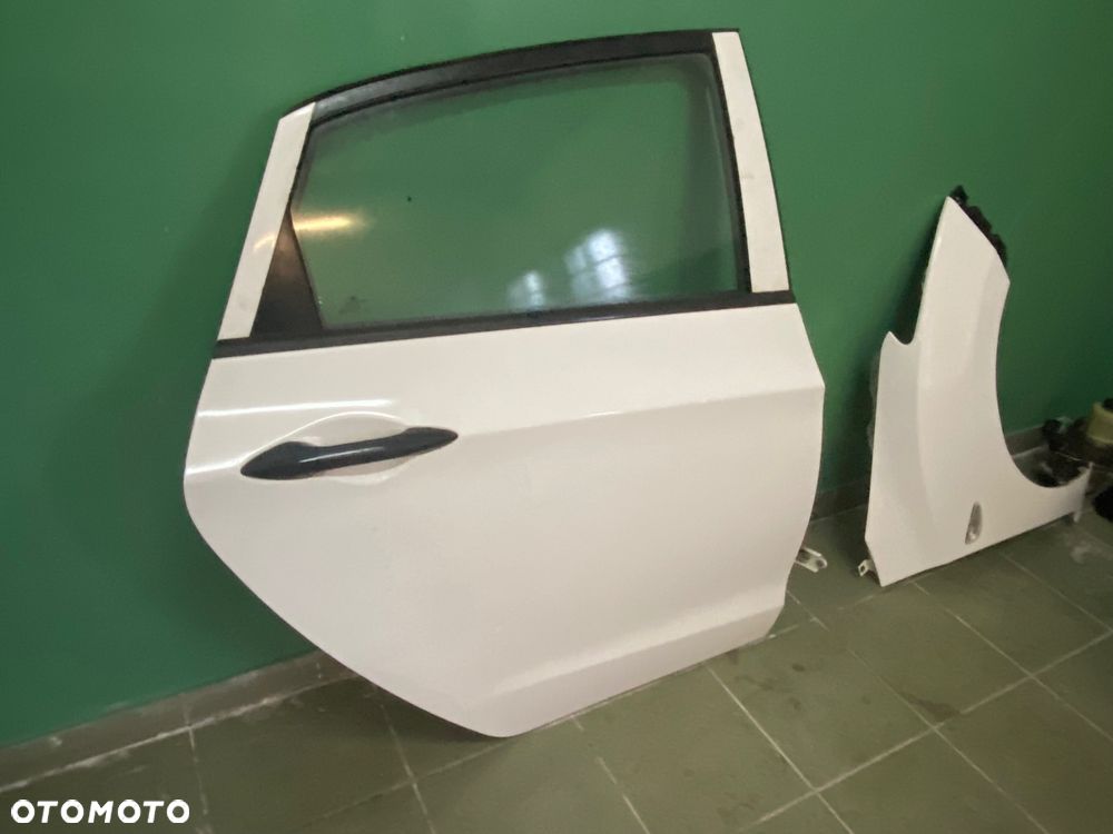 Hyundai II  I30 tył prawy TCW 2012- - 2