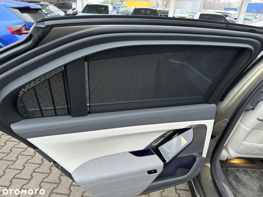 BMW i7 105.7kWh xDrive60 M Sport - 21