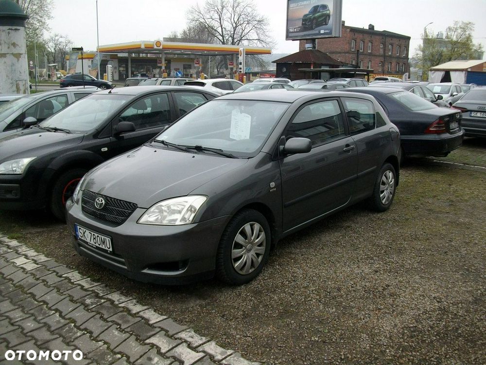 Toyota Corolla - 2